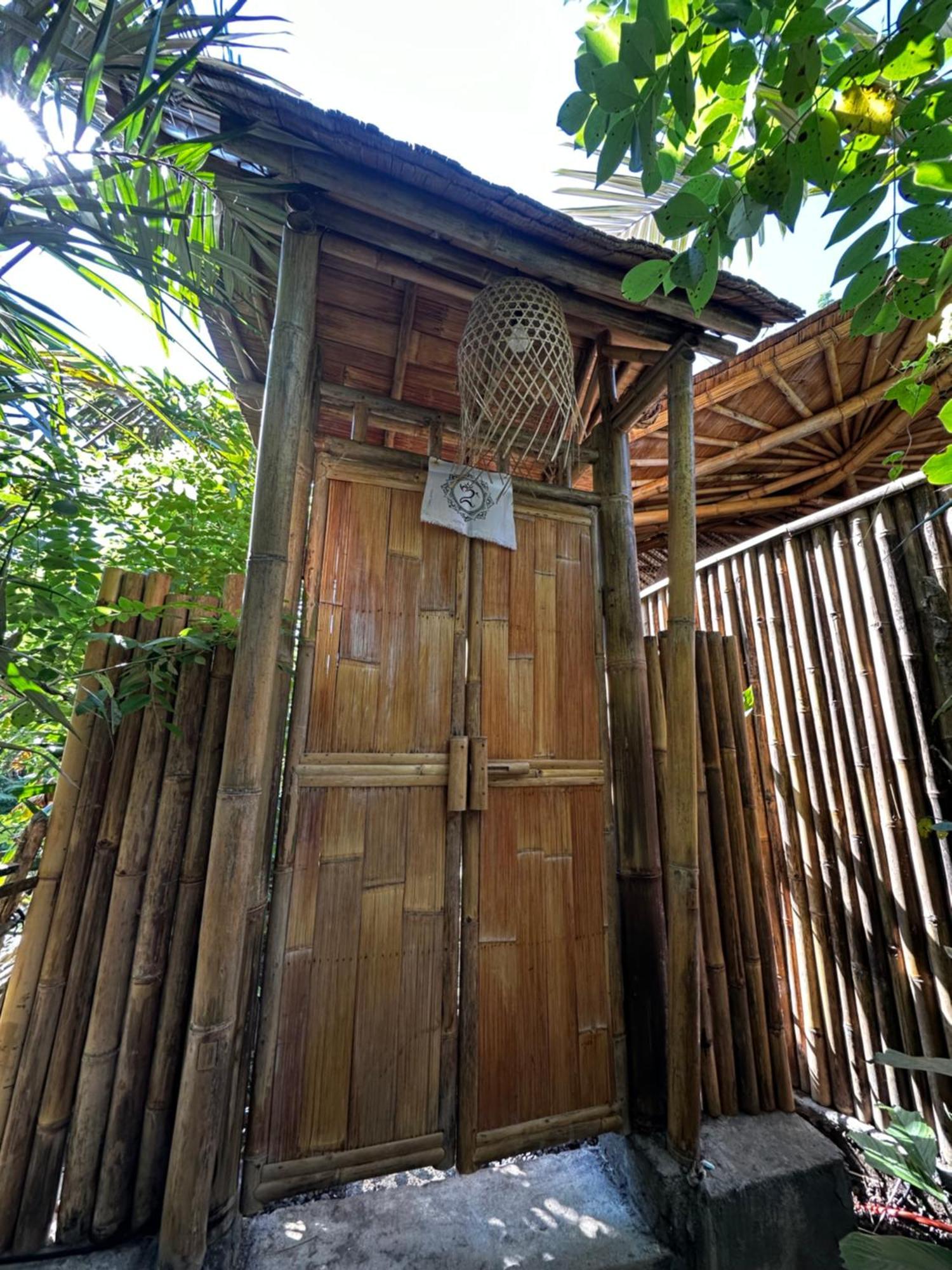 サイドメン Bamboo House - Ecobreezeヴィラ エクステリア 写真