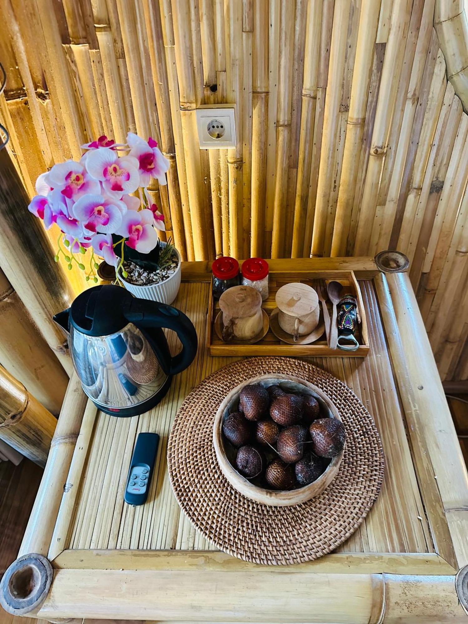 サイドメン Bamboo House - Ecobreezeヴィラ エクステリア 写真